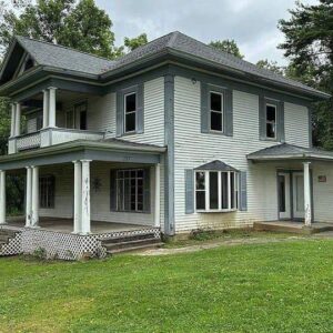 The Beckett House, Circa 1906. Over seven acres in West Virginia. 5,000